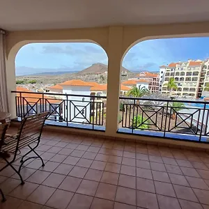 Dinastia B401 By Tenerife & Sales Los Cristianos (Tenerife)