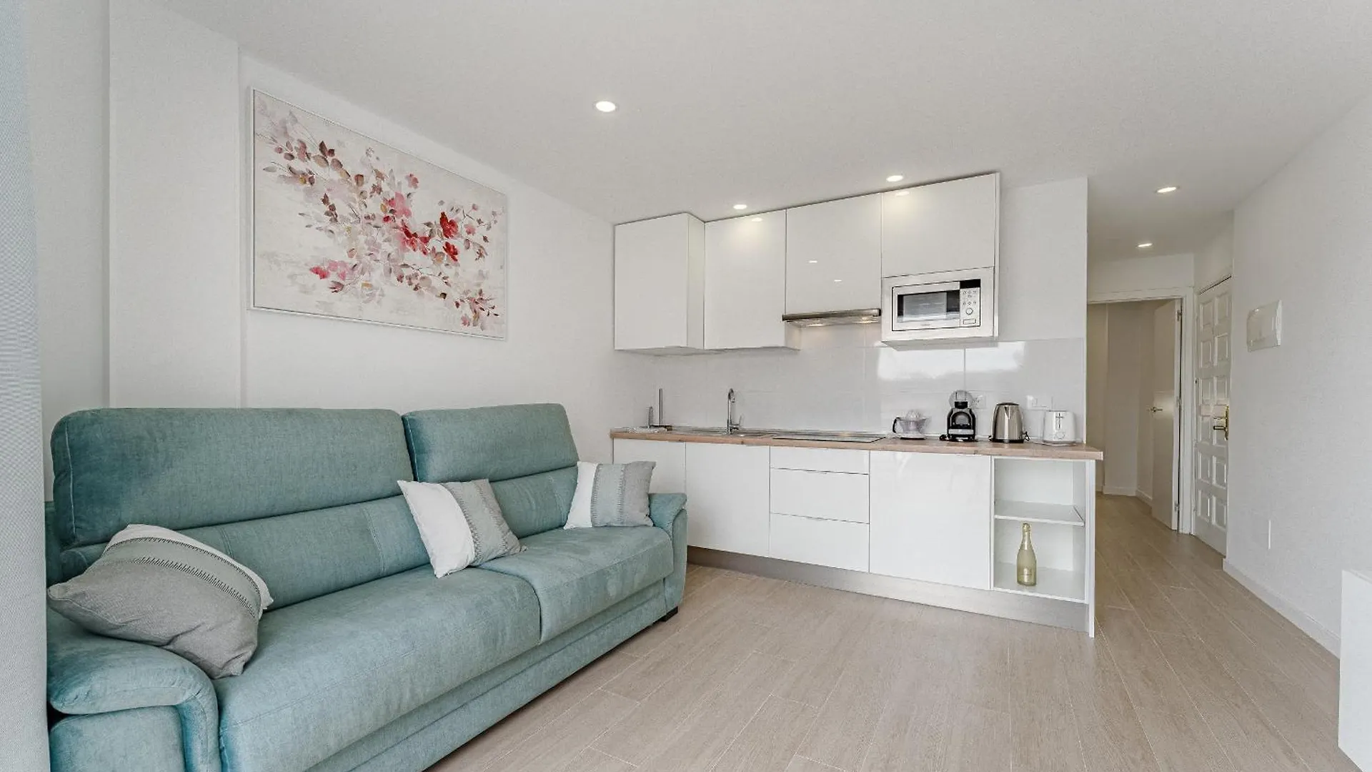 Los Cristianos San Marino Bluesky Apartment