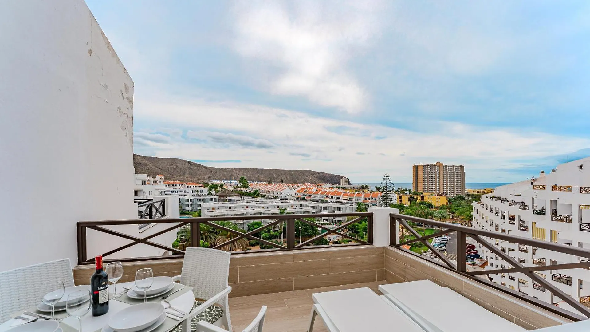 Los Cristianos San Marino Bluesky Apartment 0*, Los Cristianos (Tenerife) Spain