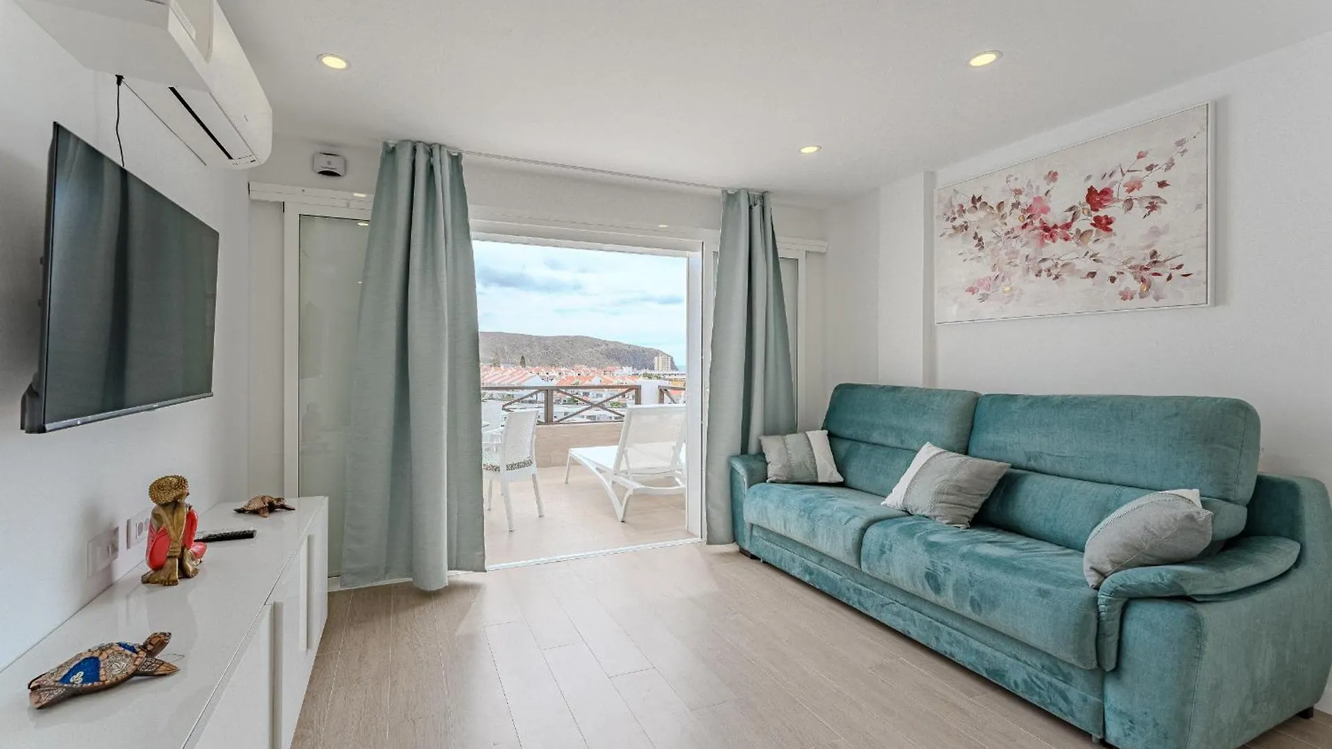 Los Cristianos San Marino Bluesky Apartment 0*, Los Cristianos (Tenerife) Spain